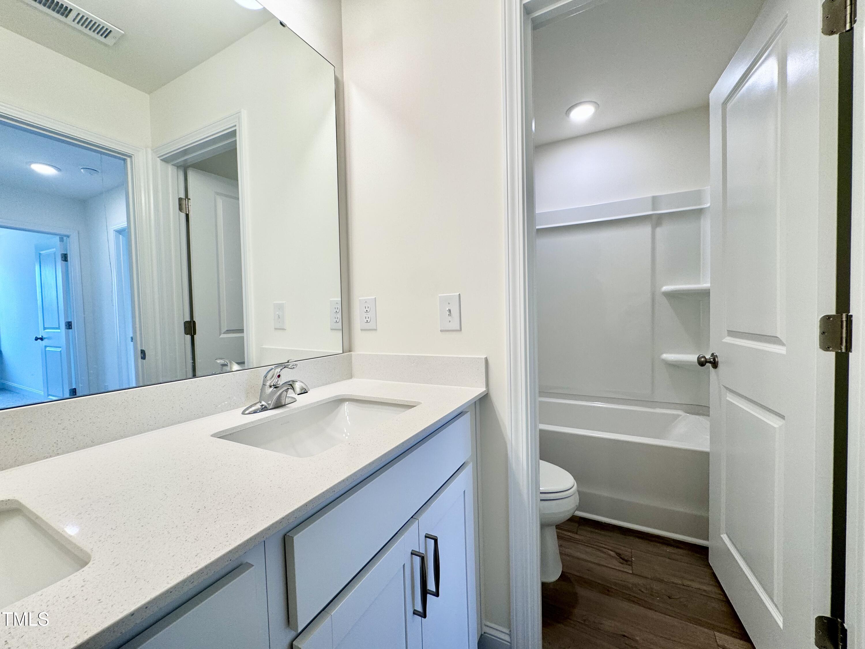 301 Winding Creek Drive # 72 Unit: #72