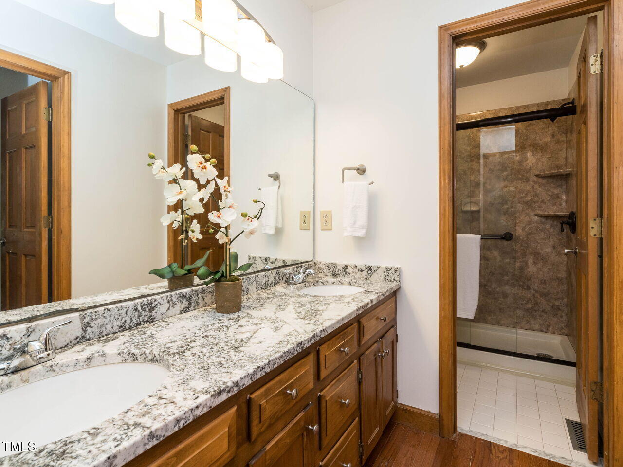 5321 Fox Pointe Drive