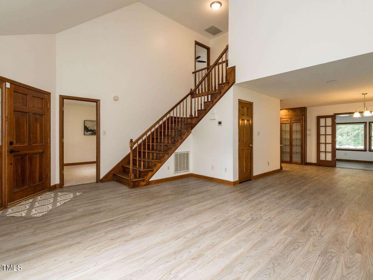 5321 Fox Pointe Drive