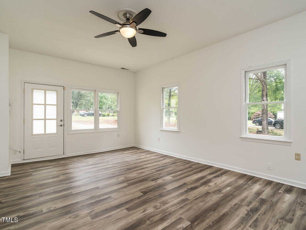 5321 Fox Pointe Drive