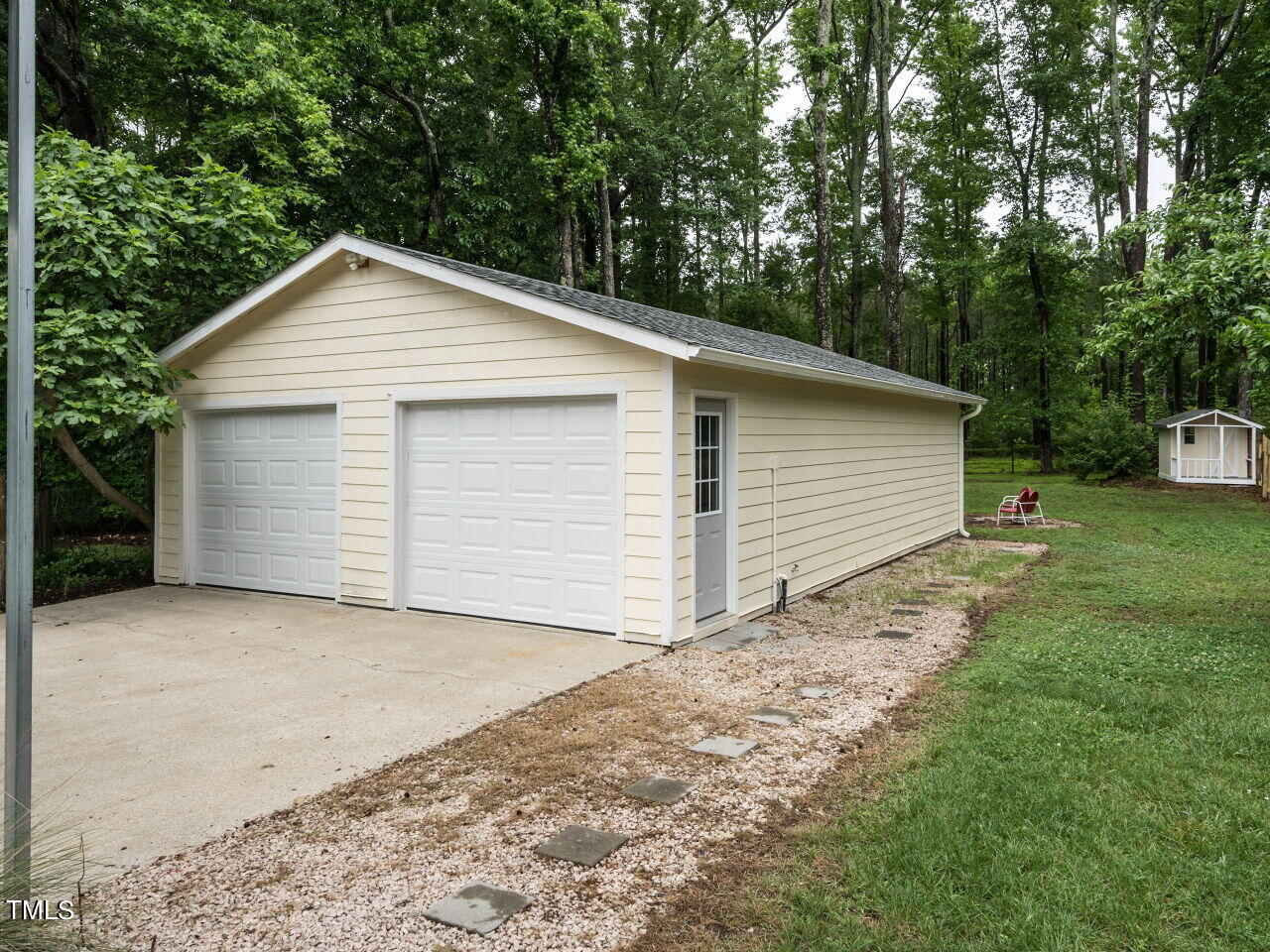 5321 Fox Pointe Drive