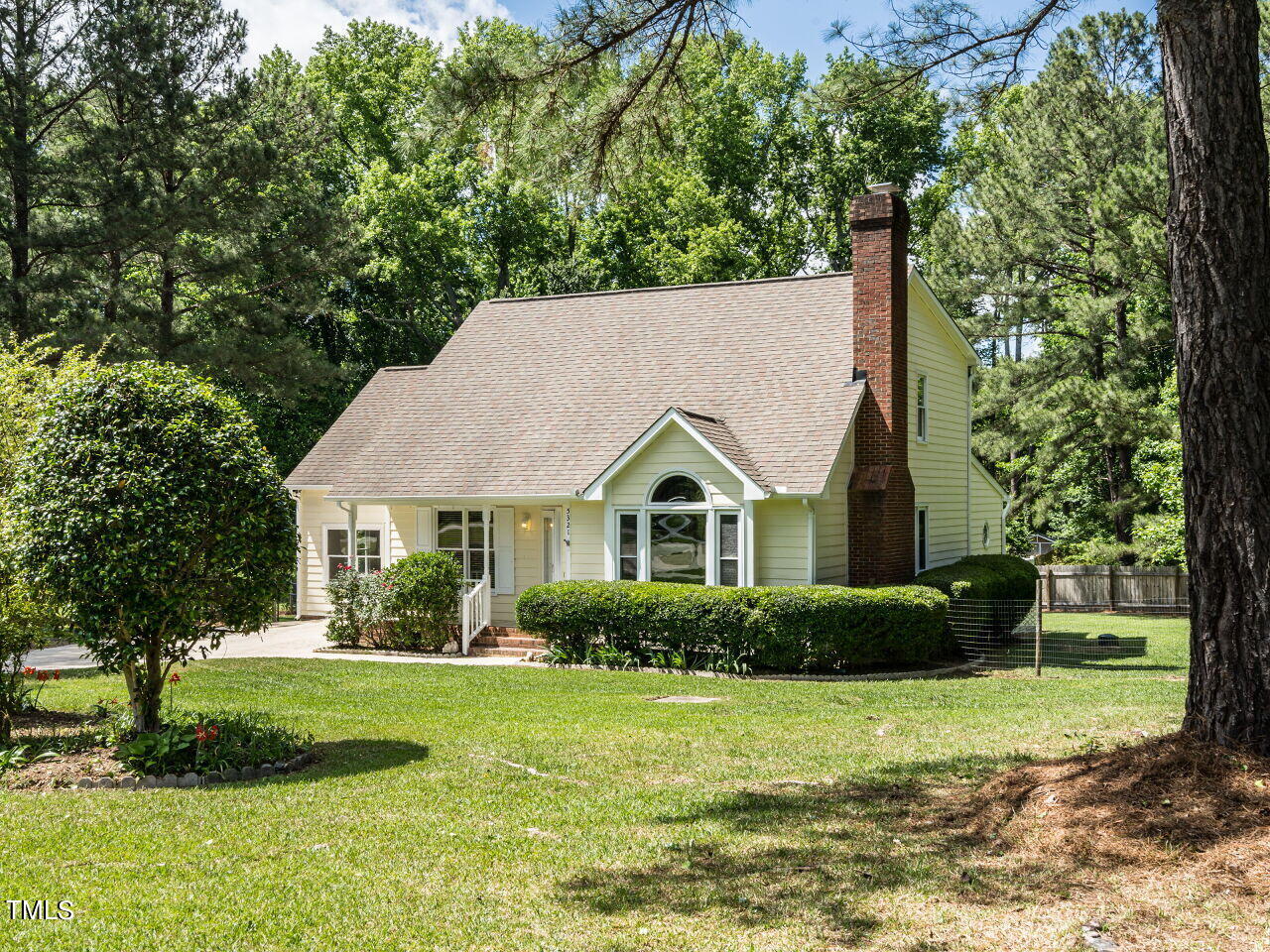 5321 Fox Pointe Drive