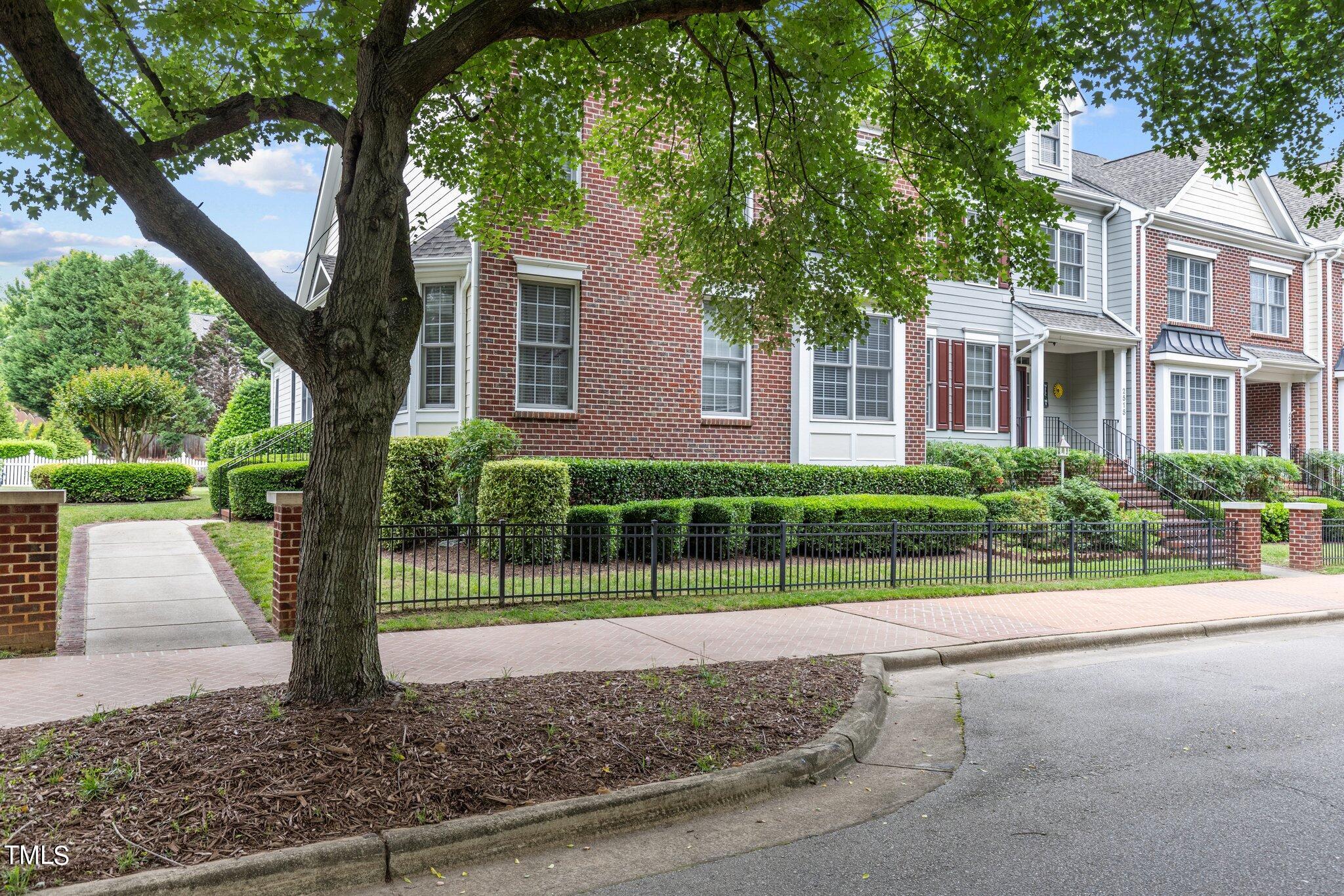 2513 St Pauls Square
