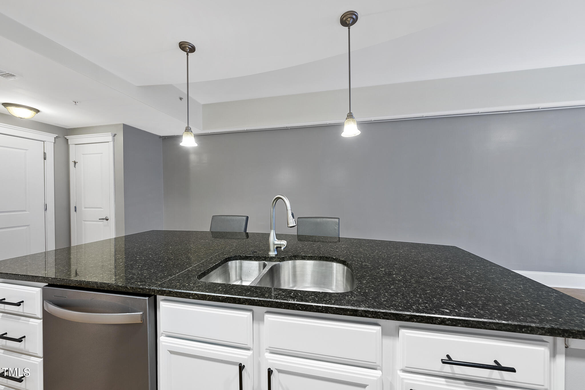 222 Glenwood Avenue # 210