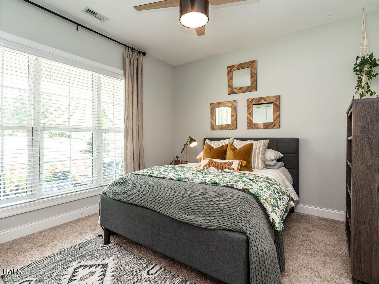 1421 Patriot Points Way