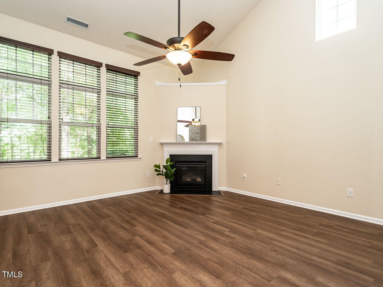 1212 Garden Square Lane