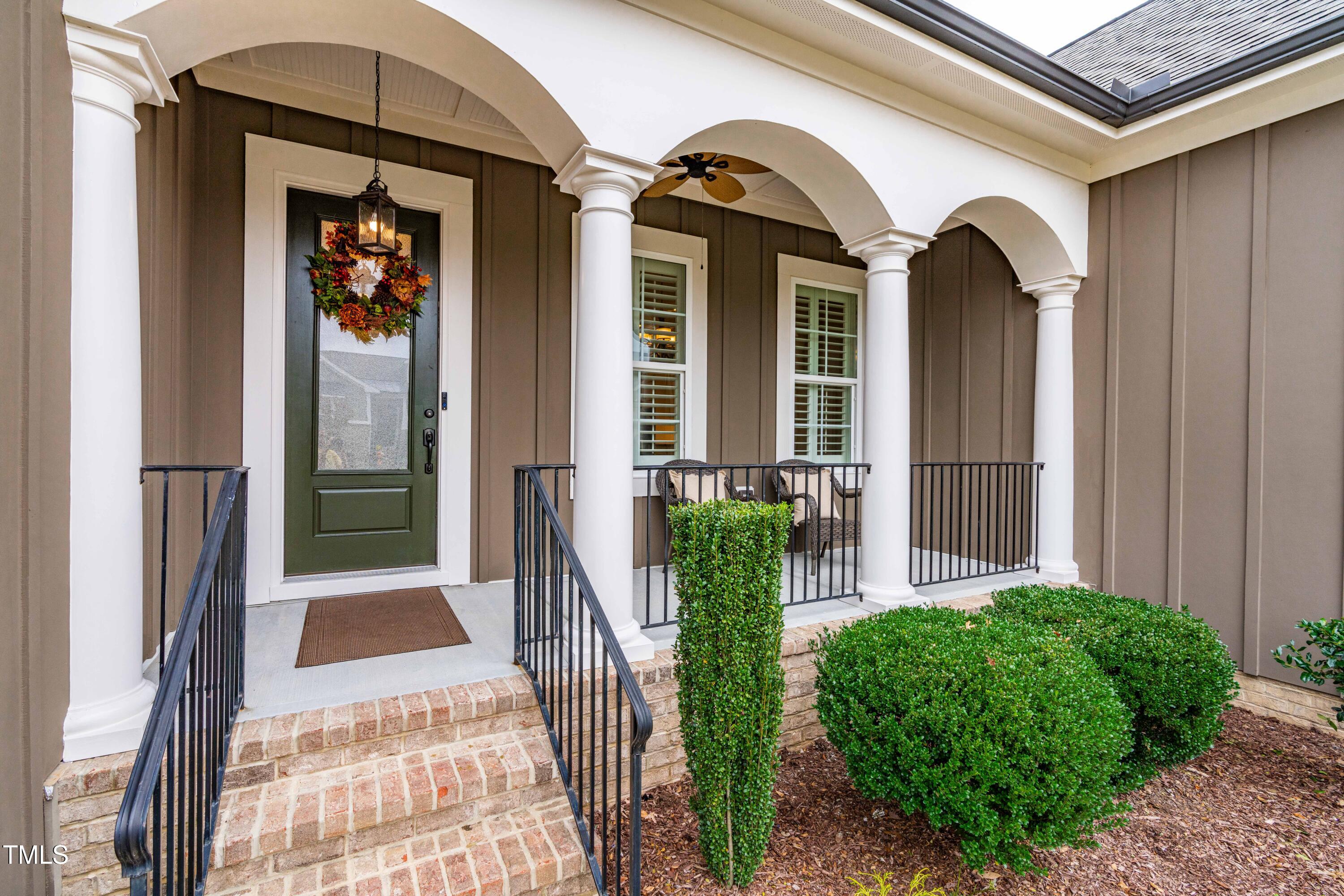 128 Damsire Way