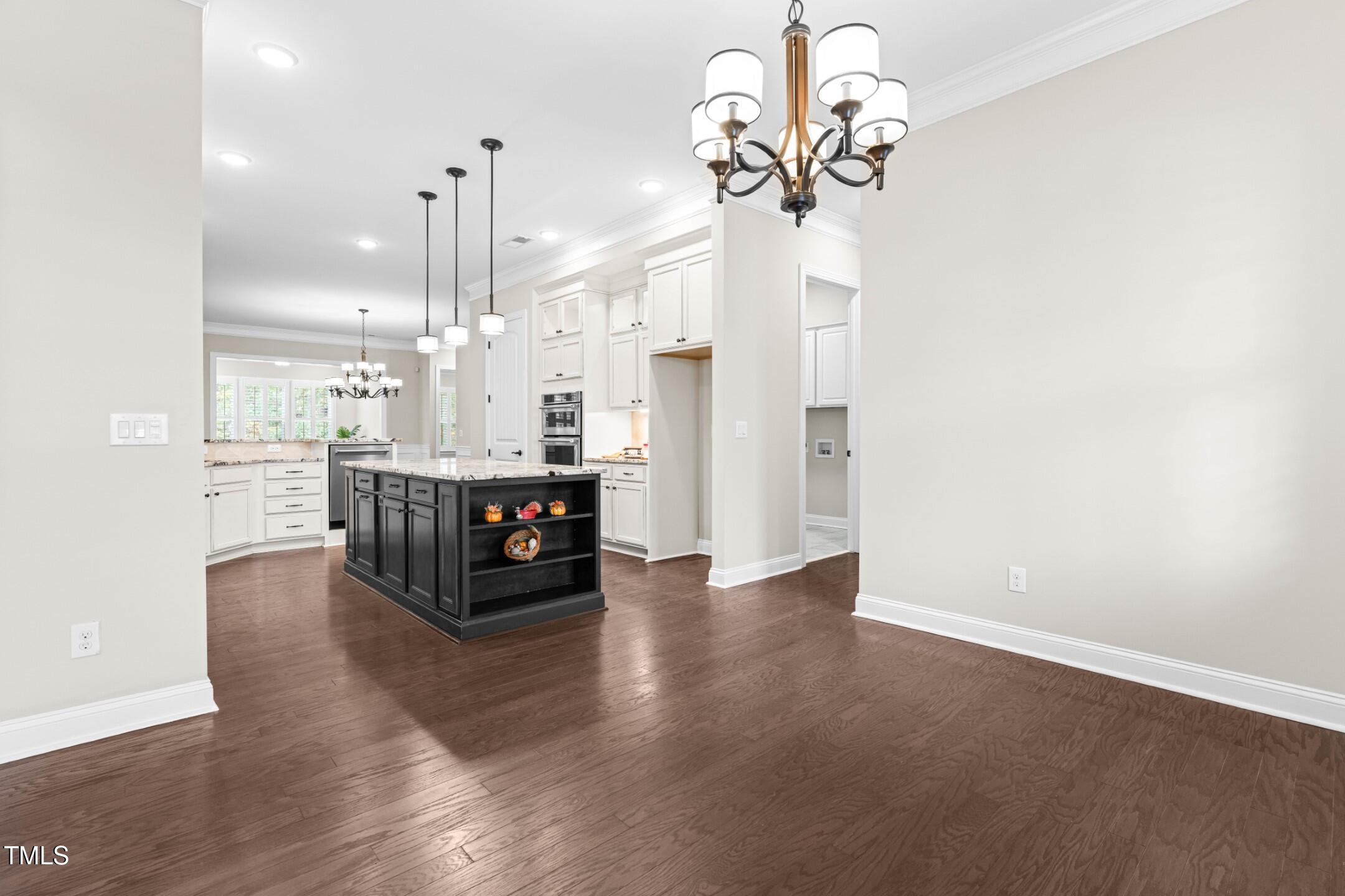 128 Damsire Way