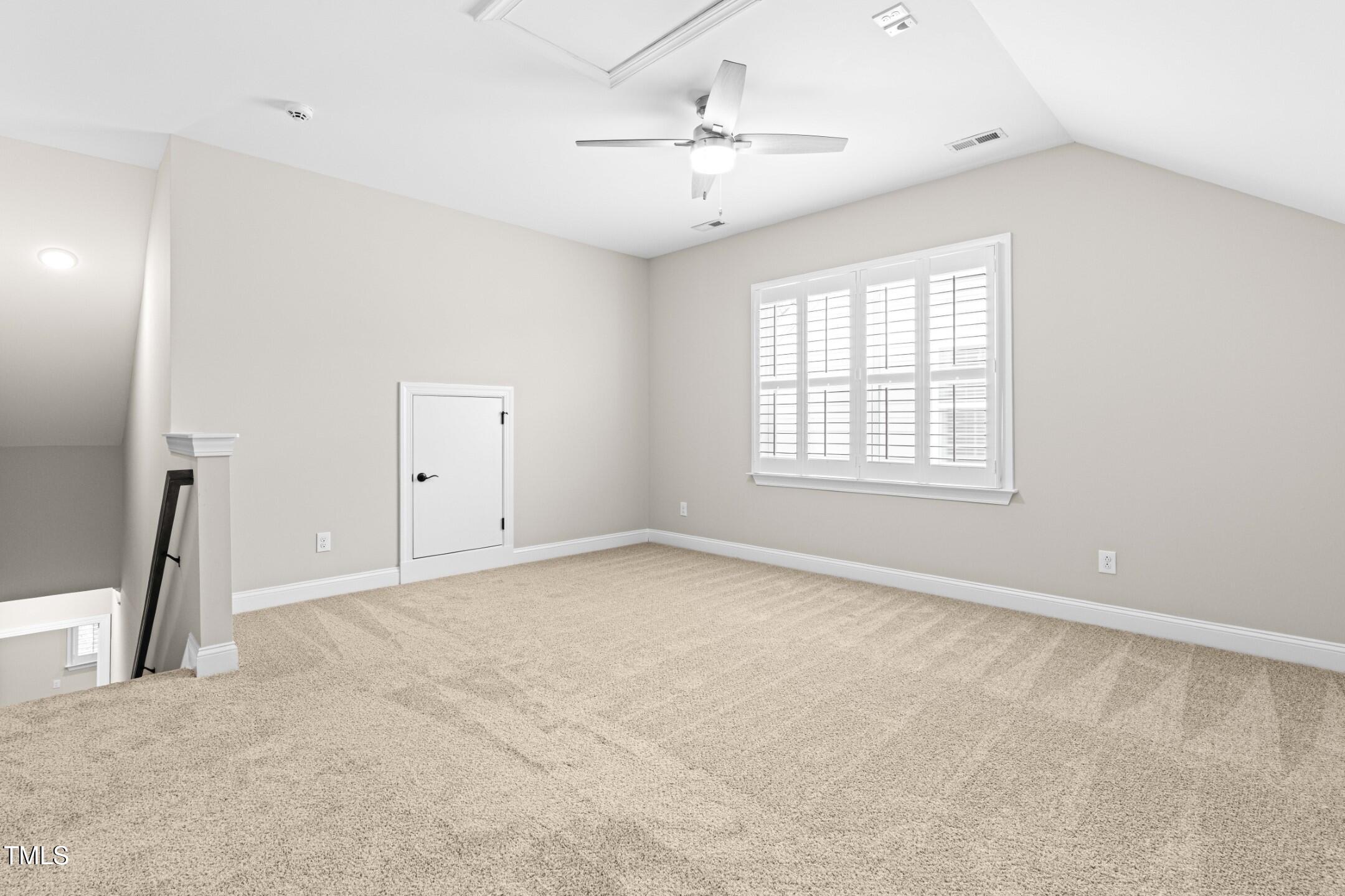 128 Damsire Way