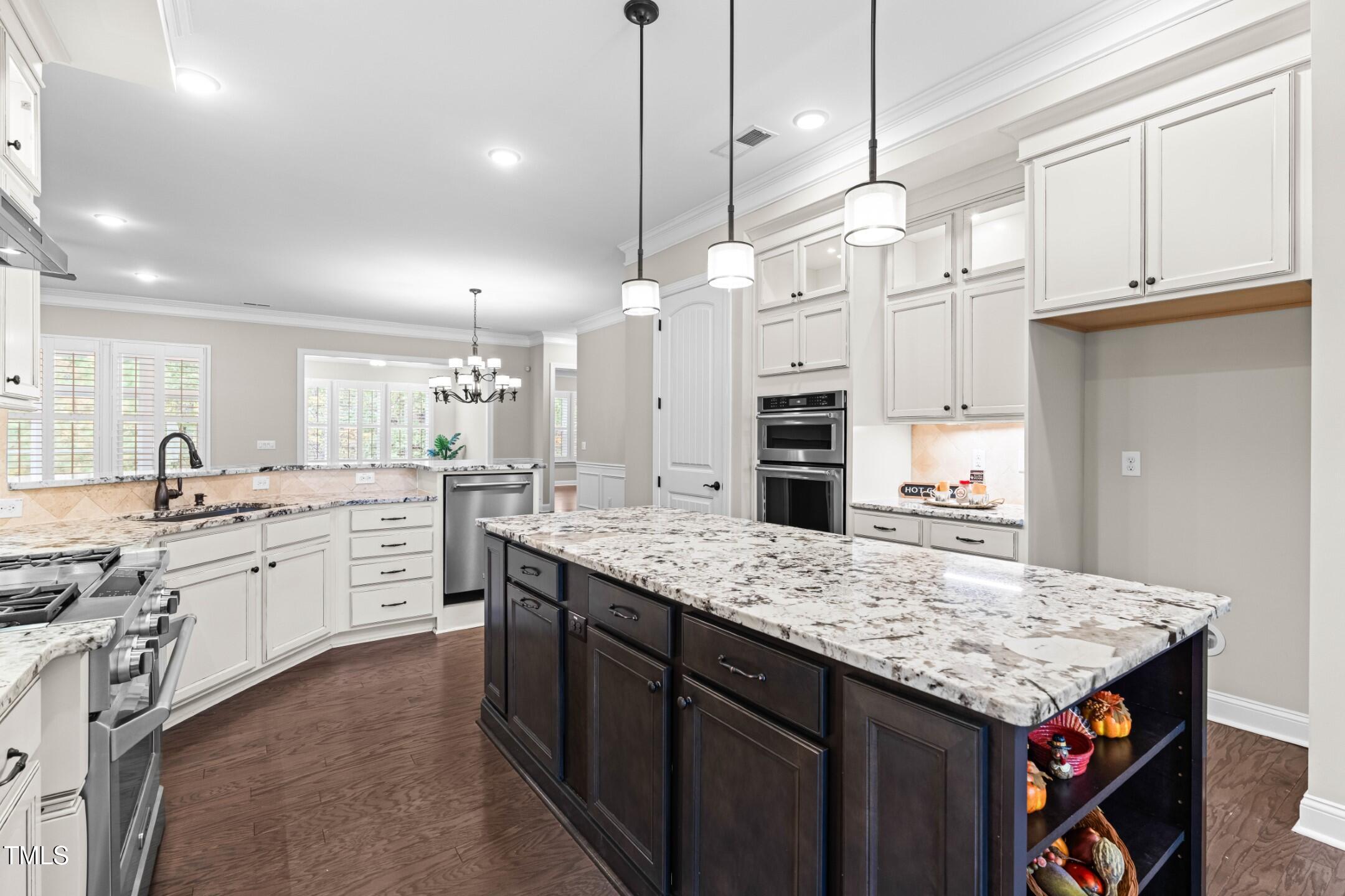 128 Damsire Way