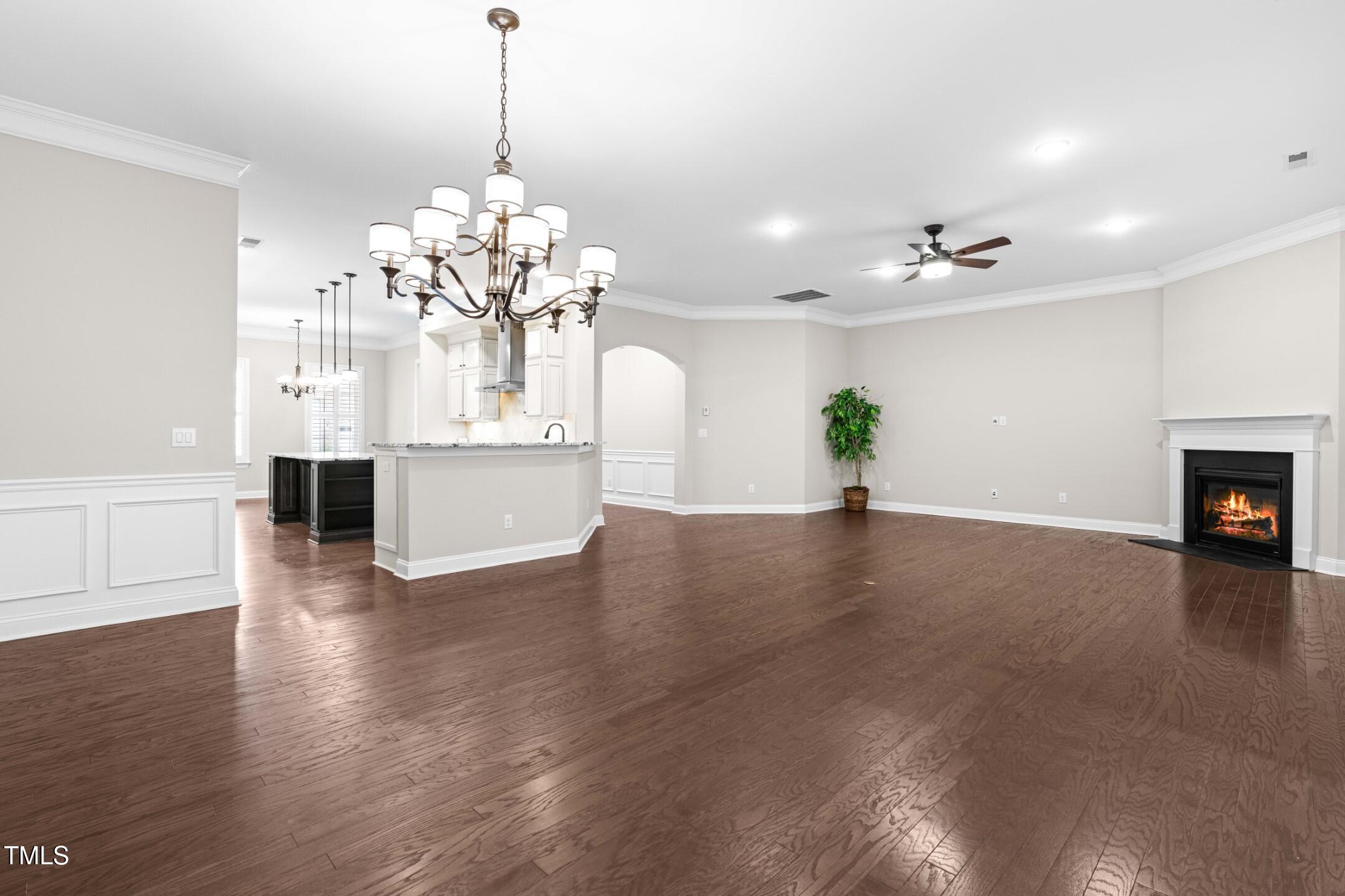 128 Damsire Way