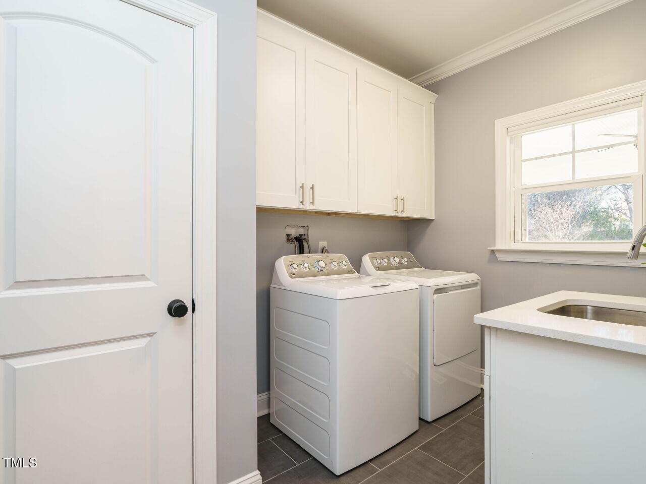 209 Plainview Avenue