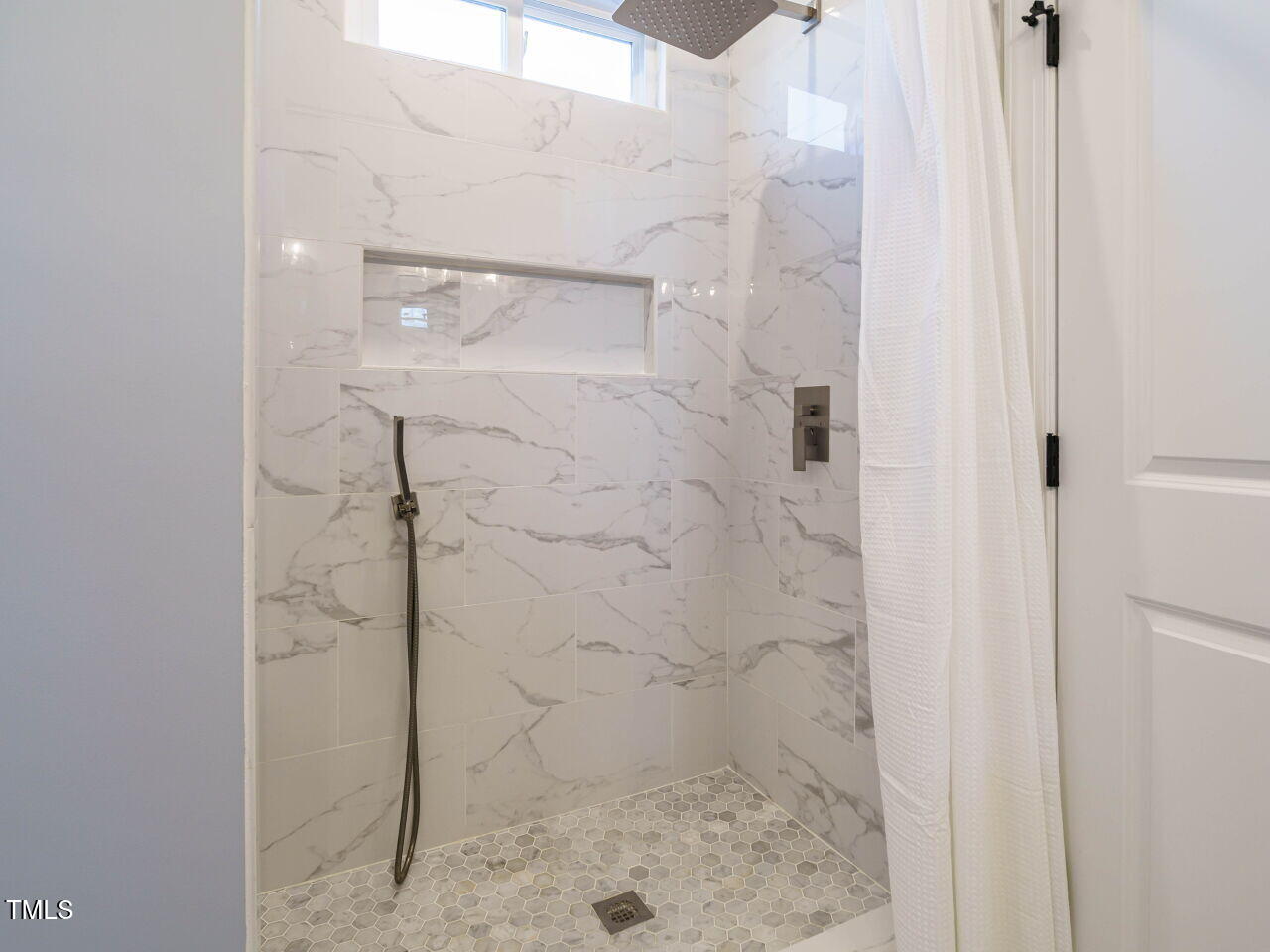 209 Plainview Avenue