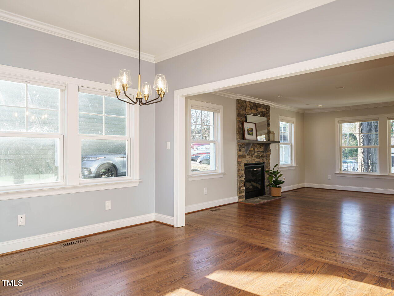 209 Plainview Avenue