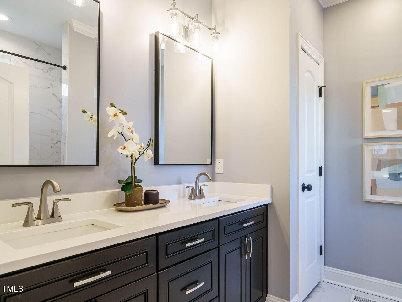 209 Plainview Avenue