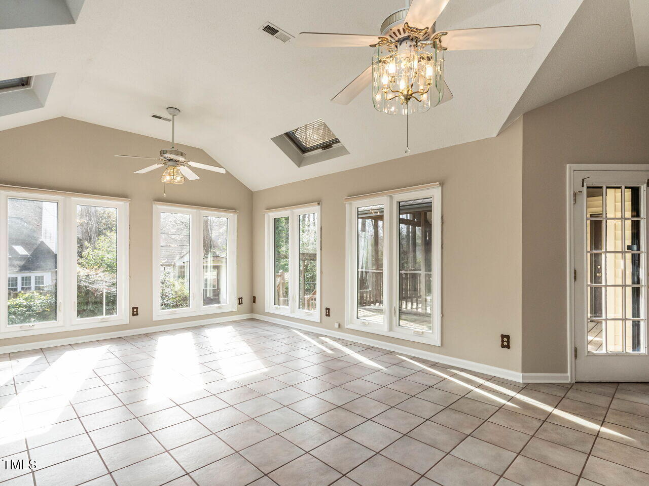 916 Belhaven Road