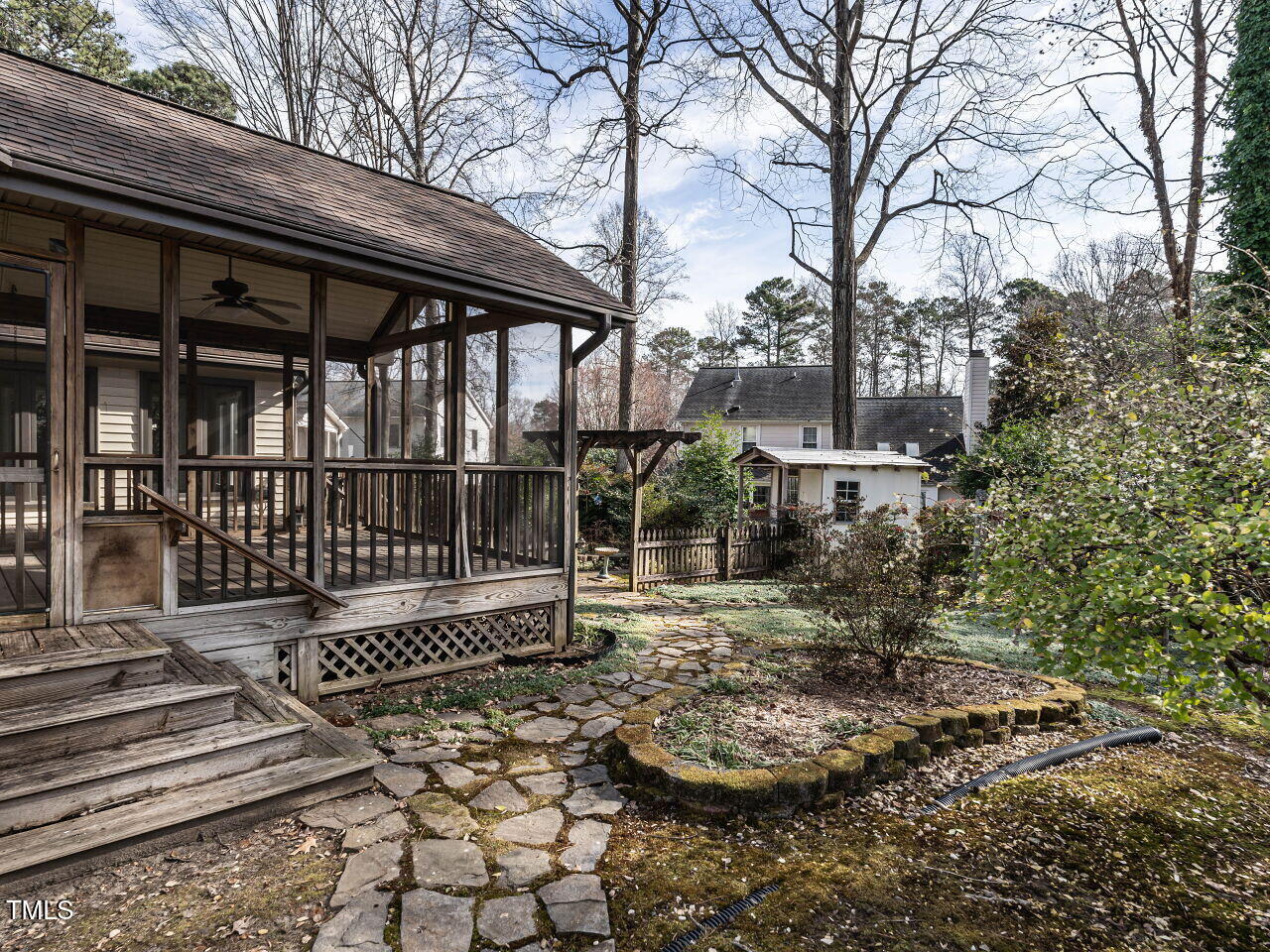 916 Belhaven Road