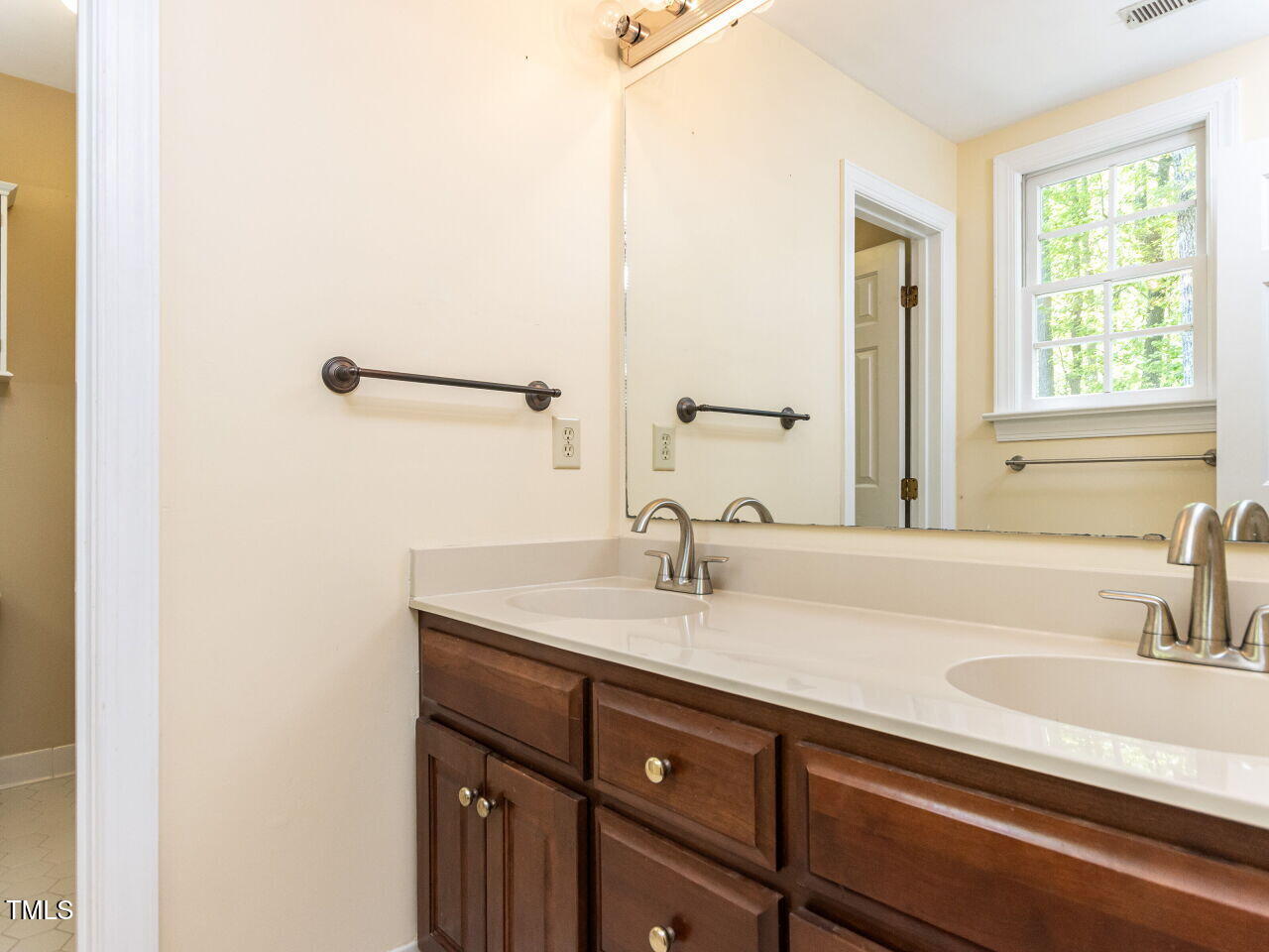 315 King George Loop
