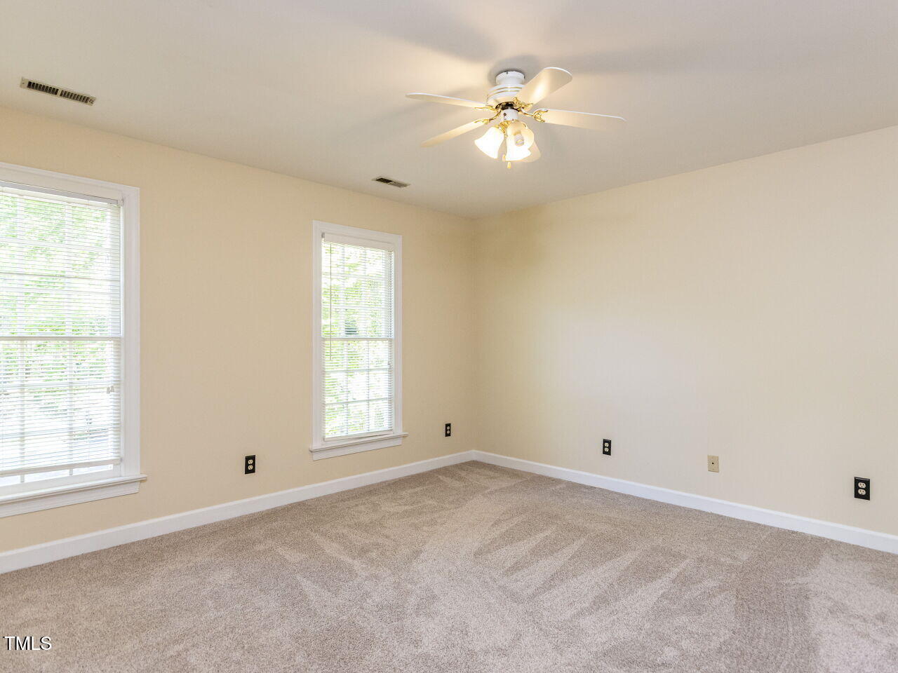 315 King George Loop