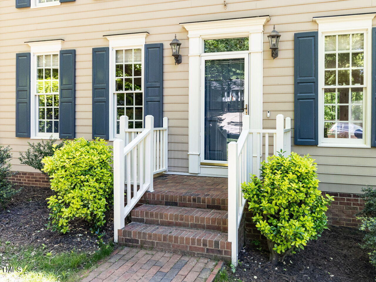 315 King George Loop