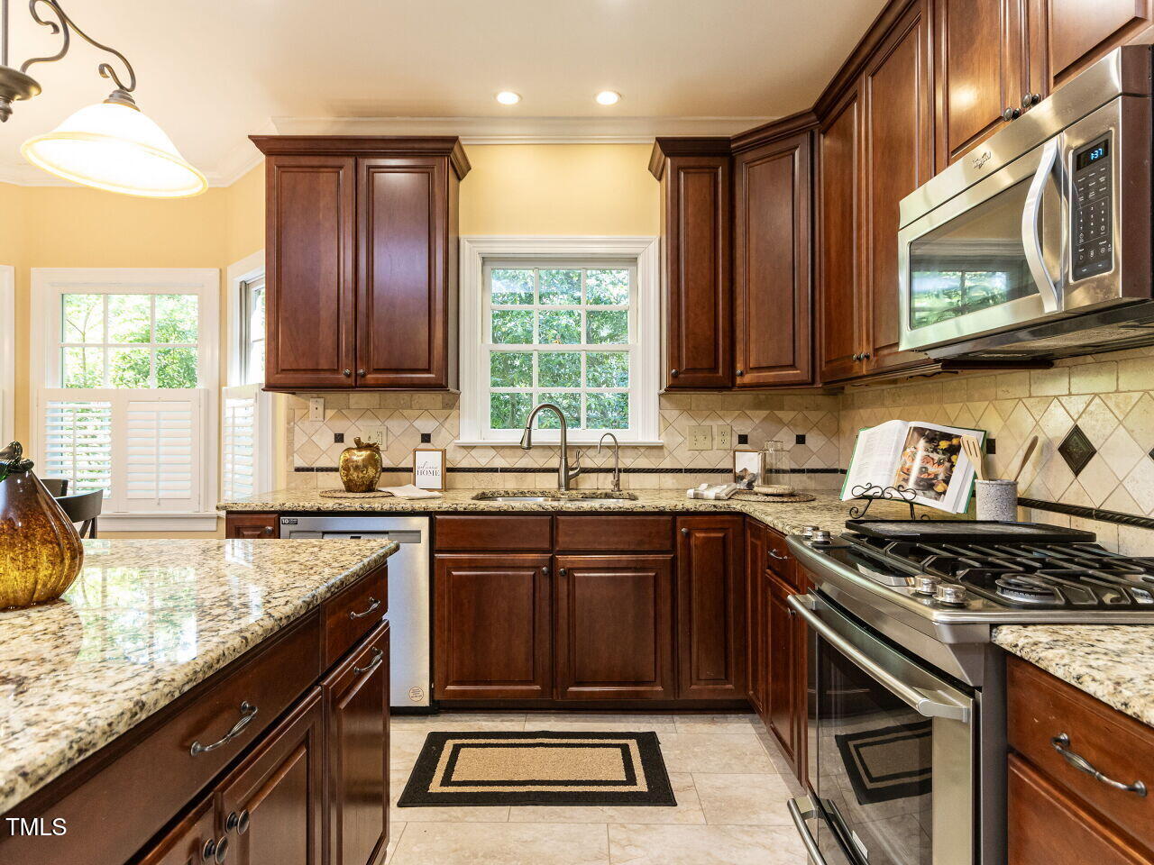 315 King George Loop
