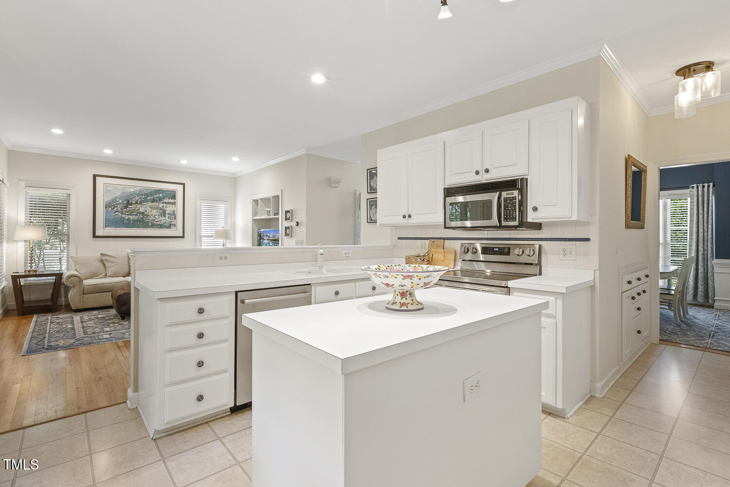 2107 Watersglen Drive