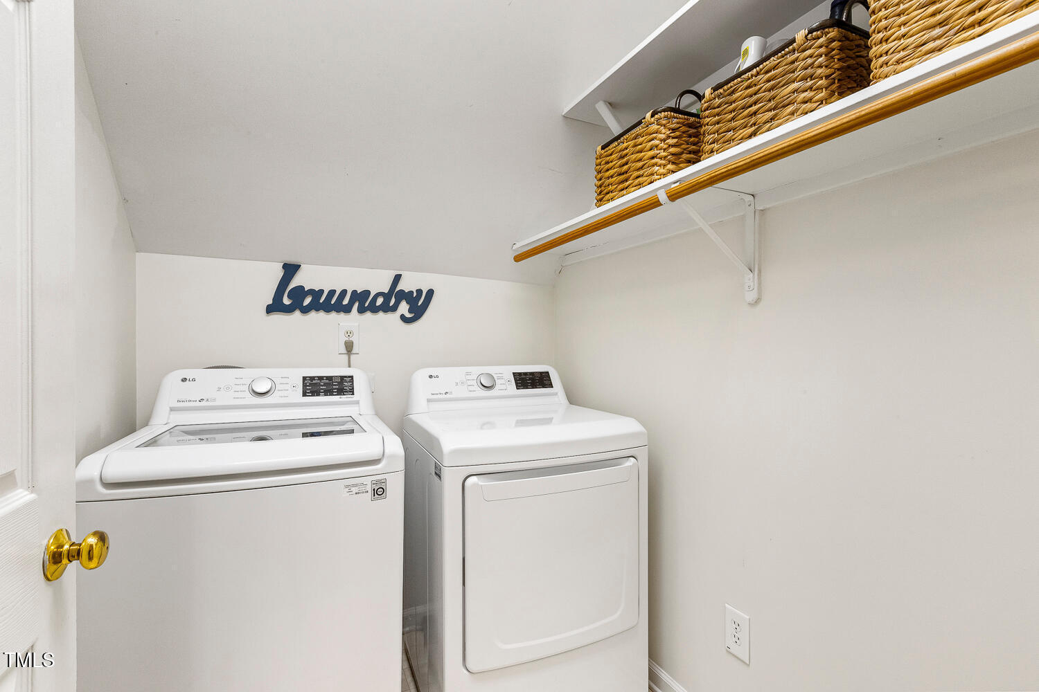 2107 Watersglen Drive