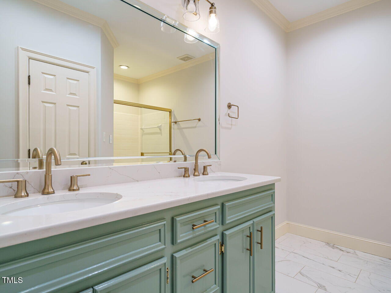 3339 Ridgecrest Court