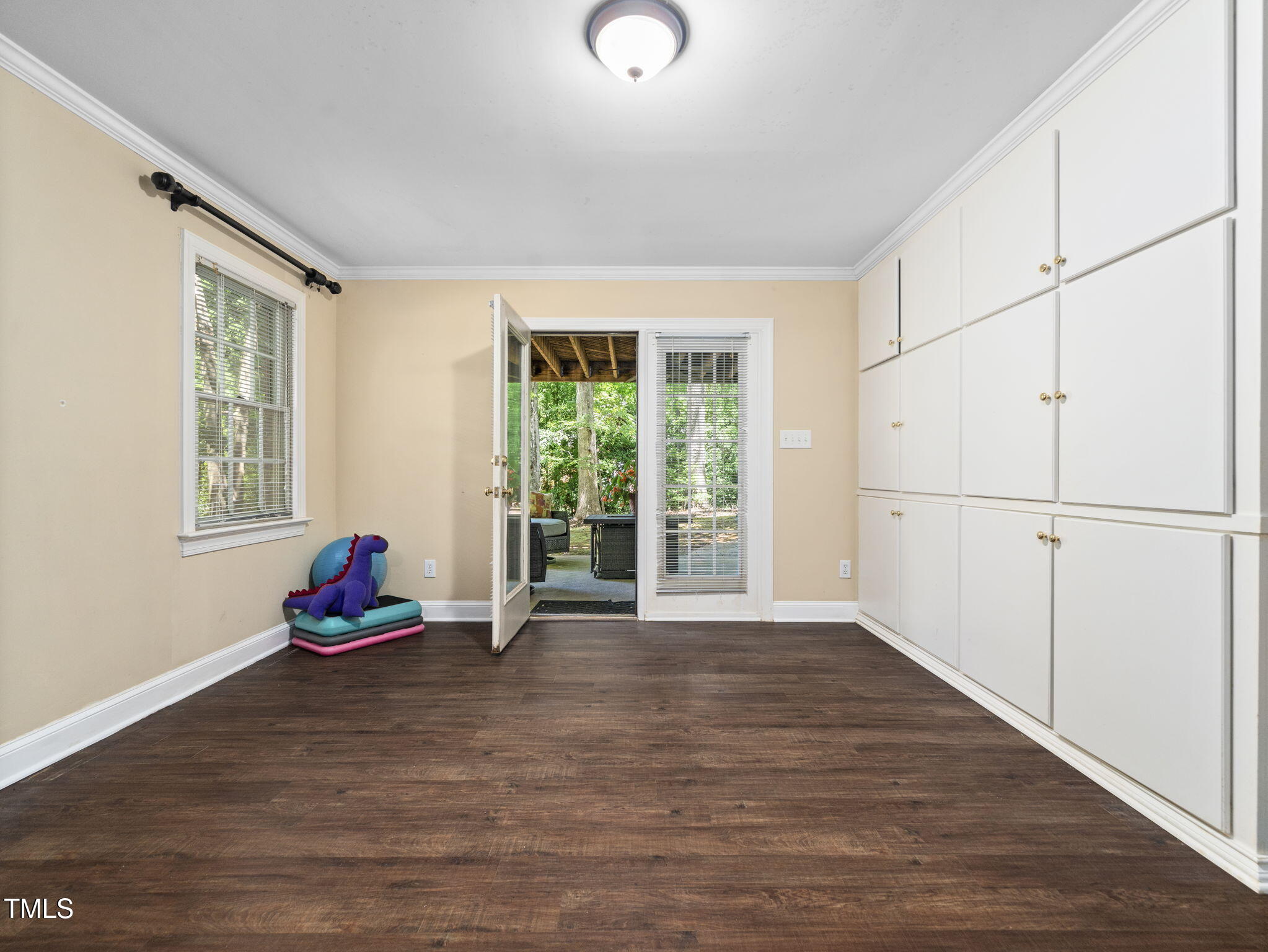 102 Braelands Drive