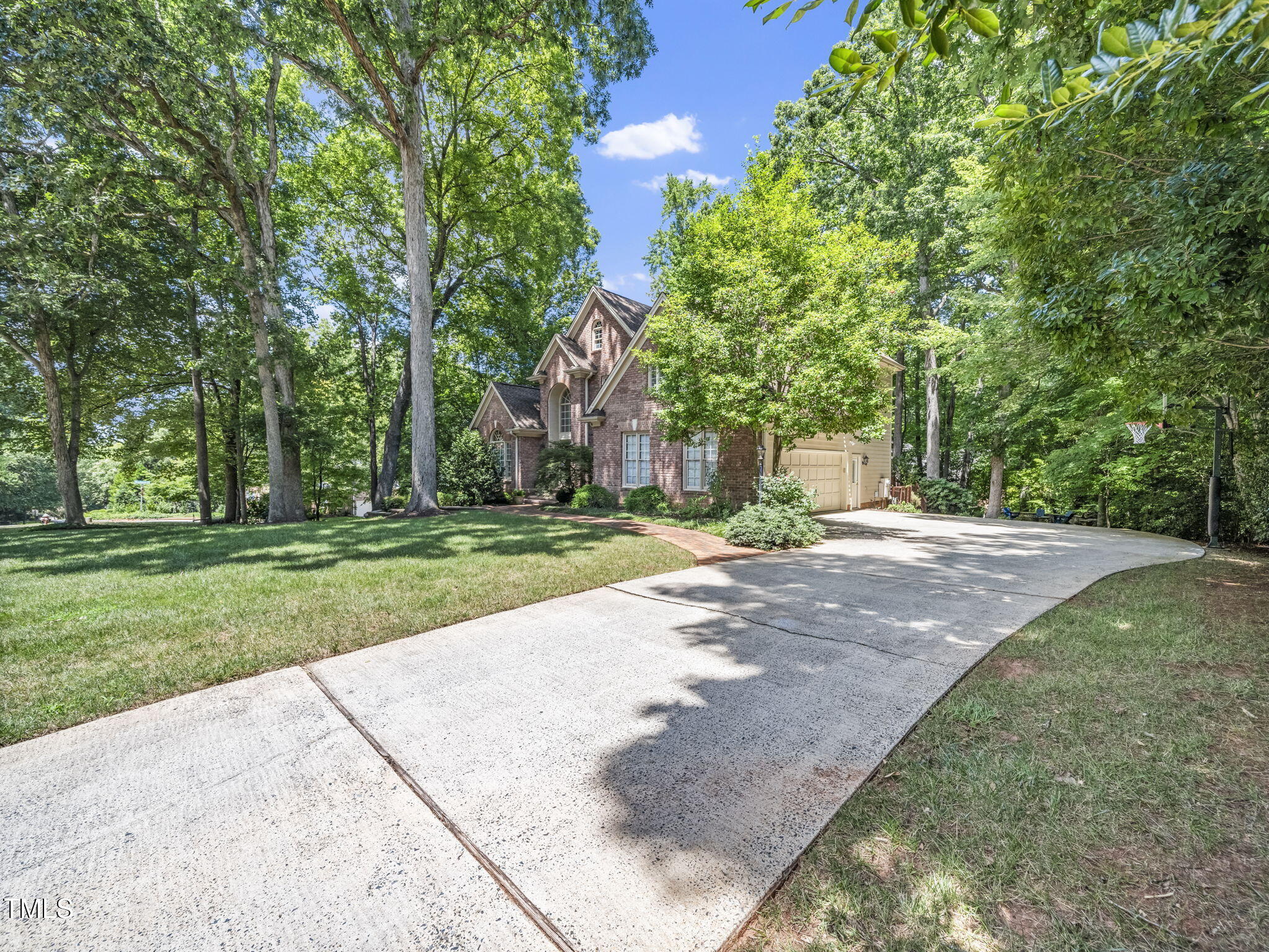 102 Braelands Drive
