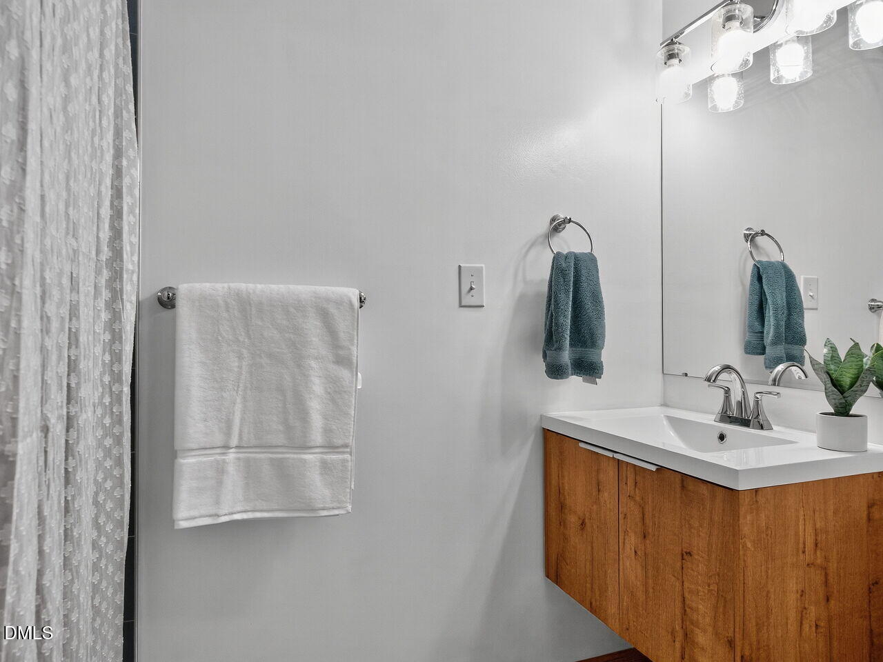 509 Holtz Lane