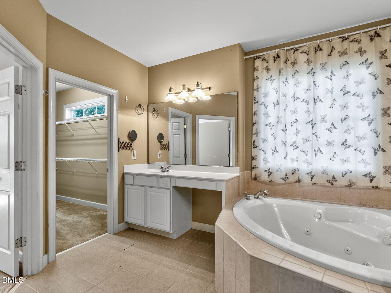 101 Fringe Tree Court, Cary