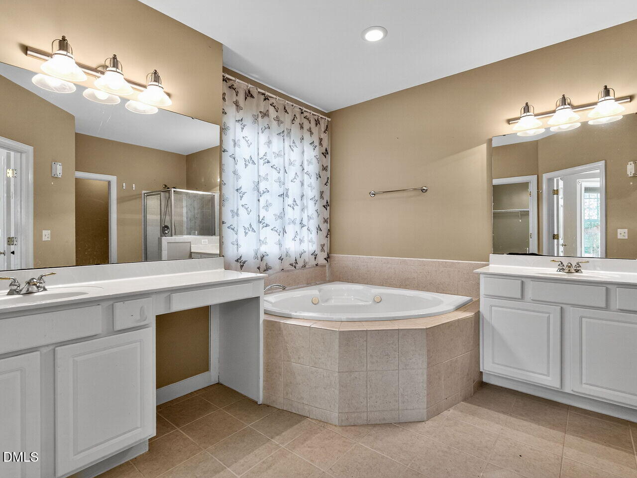 101 Fringe Tree Court, Cary