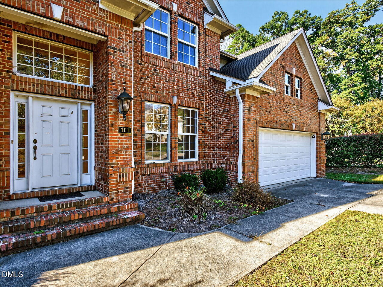 101 Fringe Tree Court, Cary