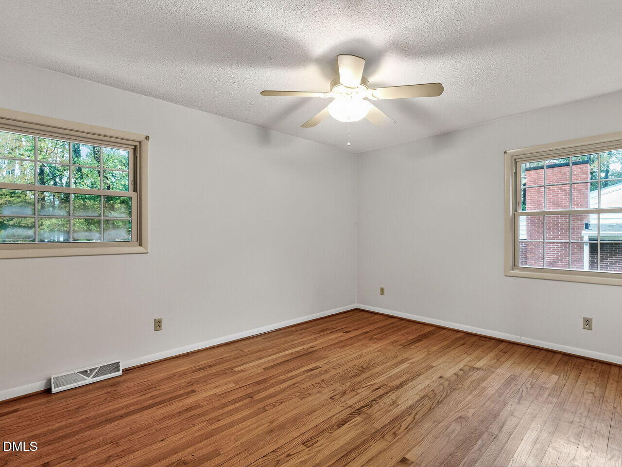 617 S Lakeside Drive