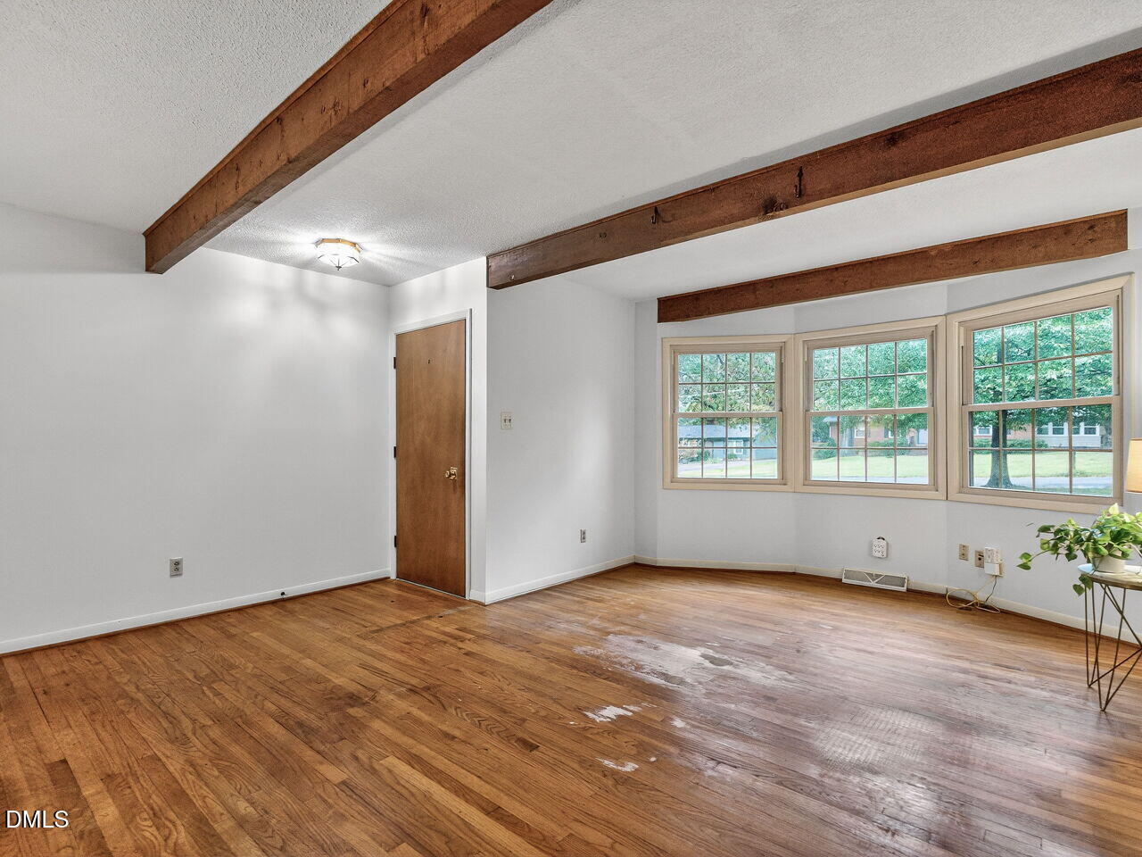 617 S Lakeside Drive