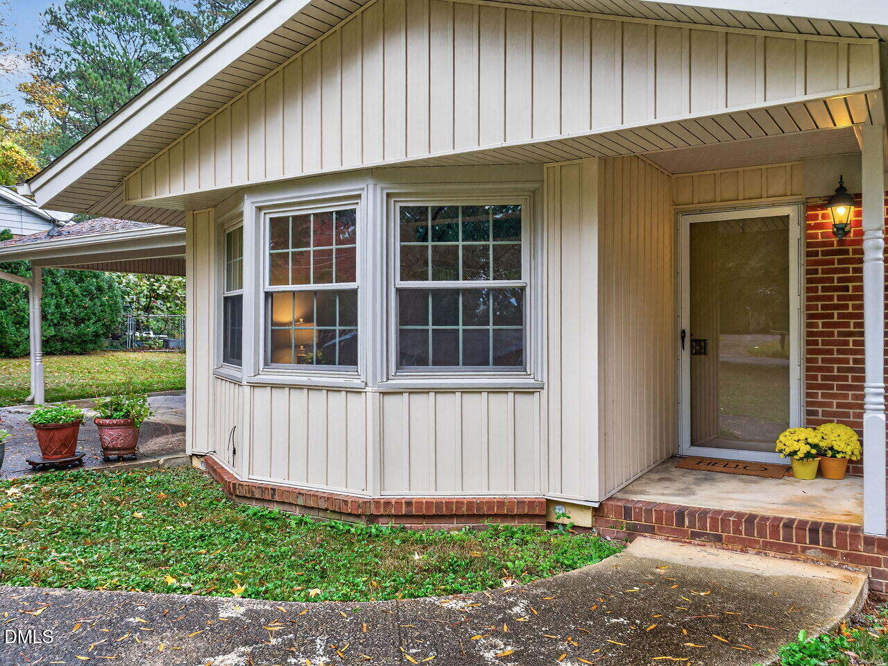 617 S Lakeside Drive