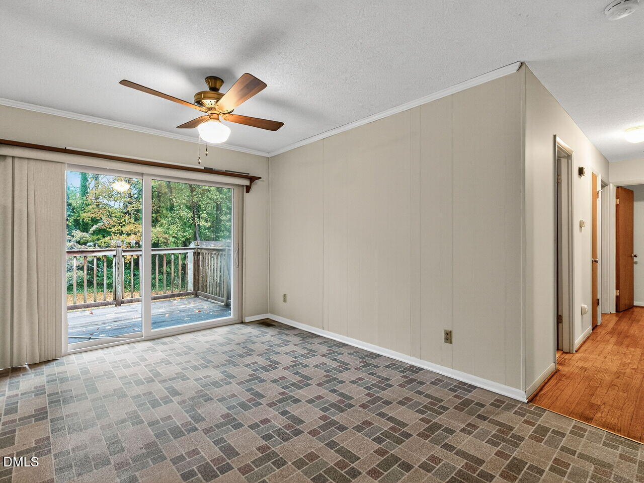 617 S Lakeside Drive