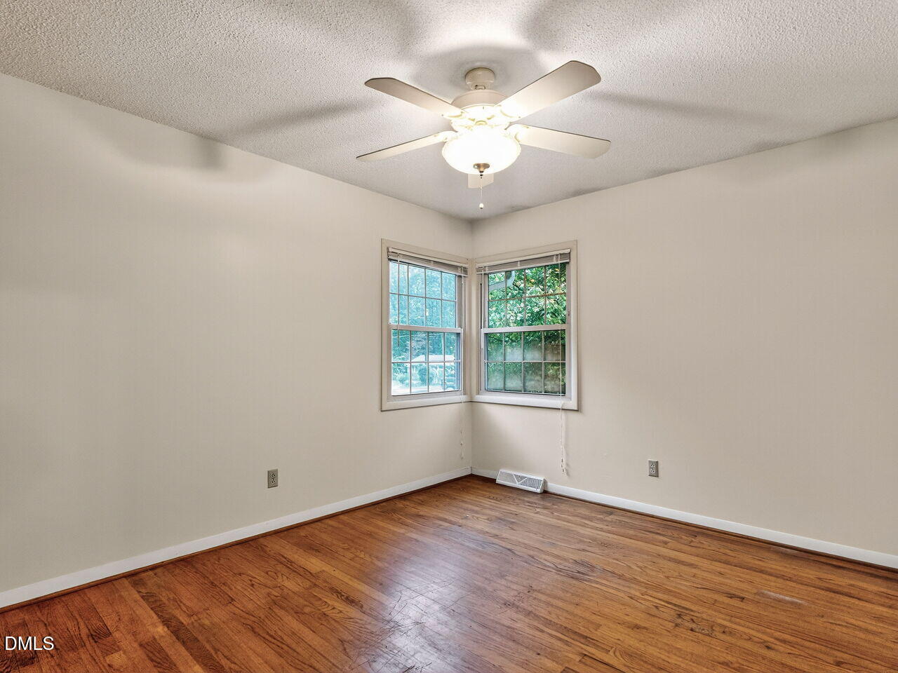 617 S Lakeside Drive