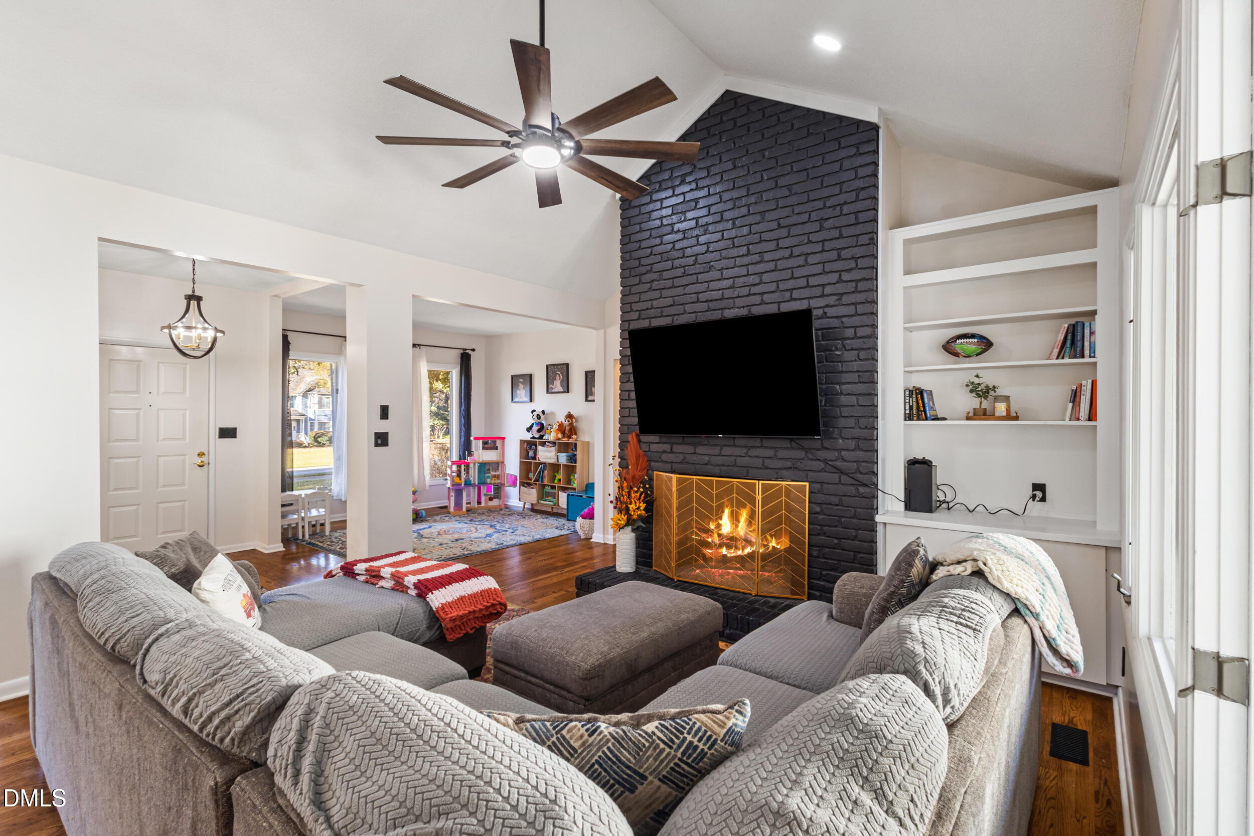 2413 Buffaloe Road