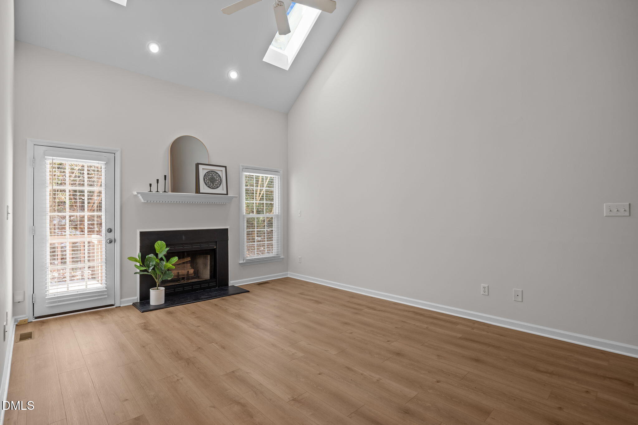 206 Riverwalk Circle