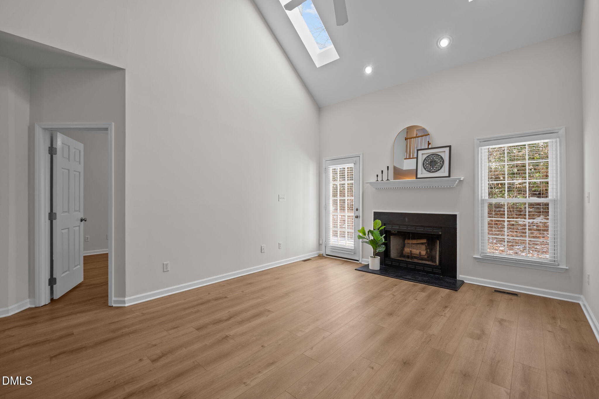 206 Riverwalk Circle