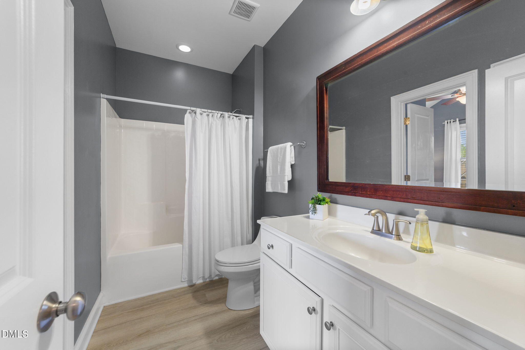 5007 Sunny Creek Lane