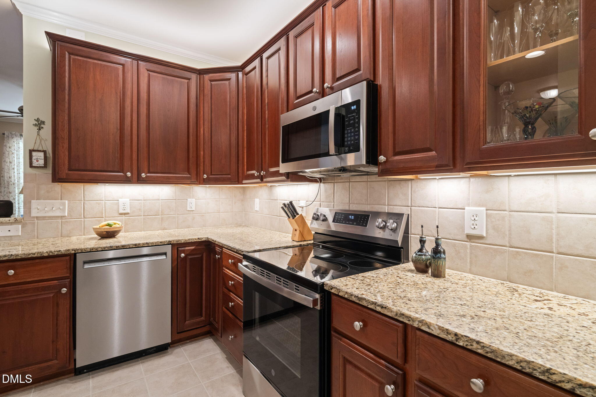 5938 Hourglass Court