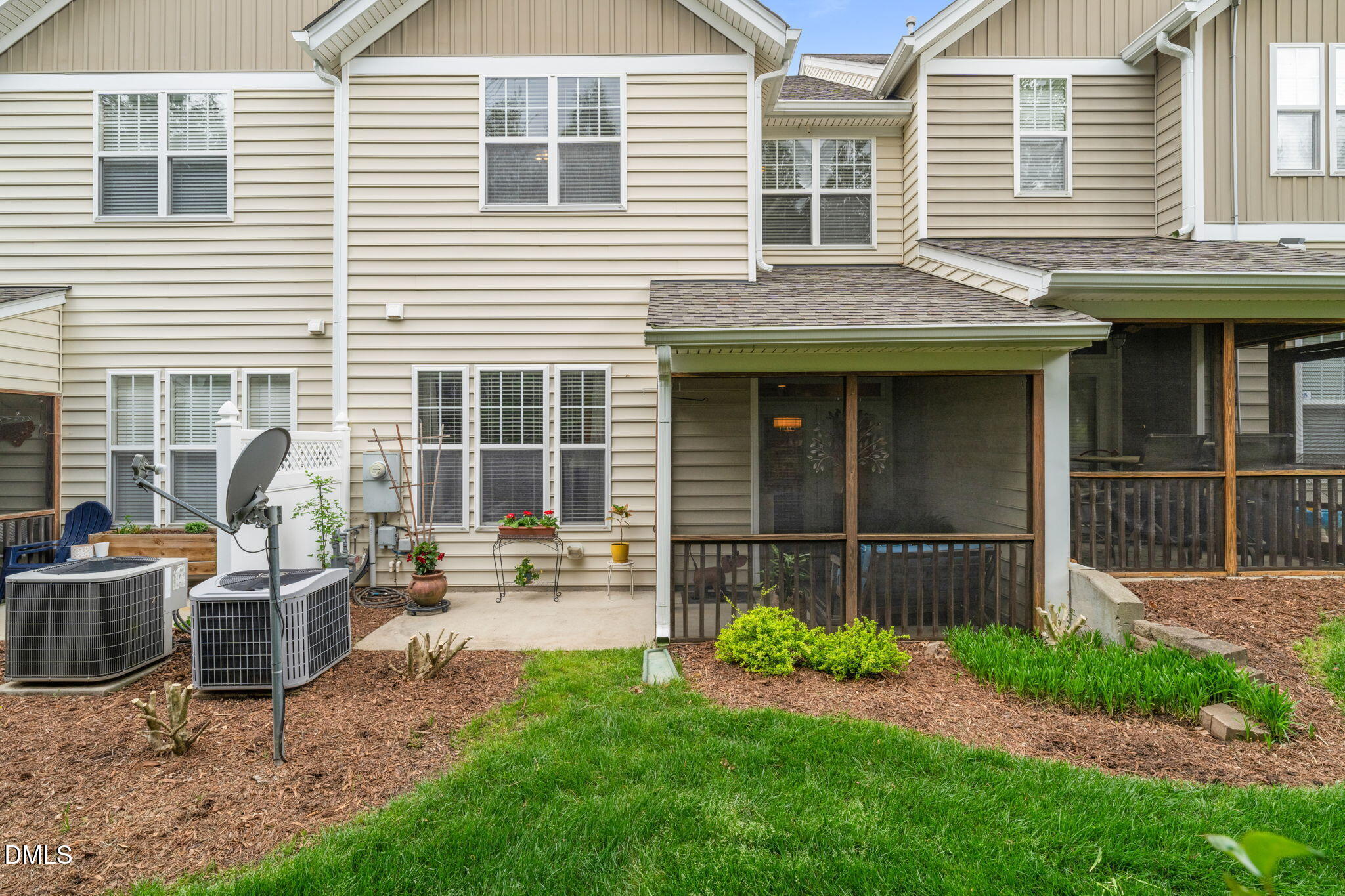 5938 Hourglass Court