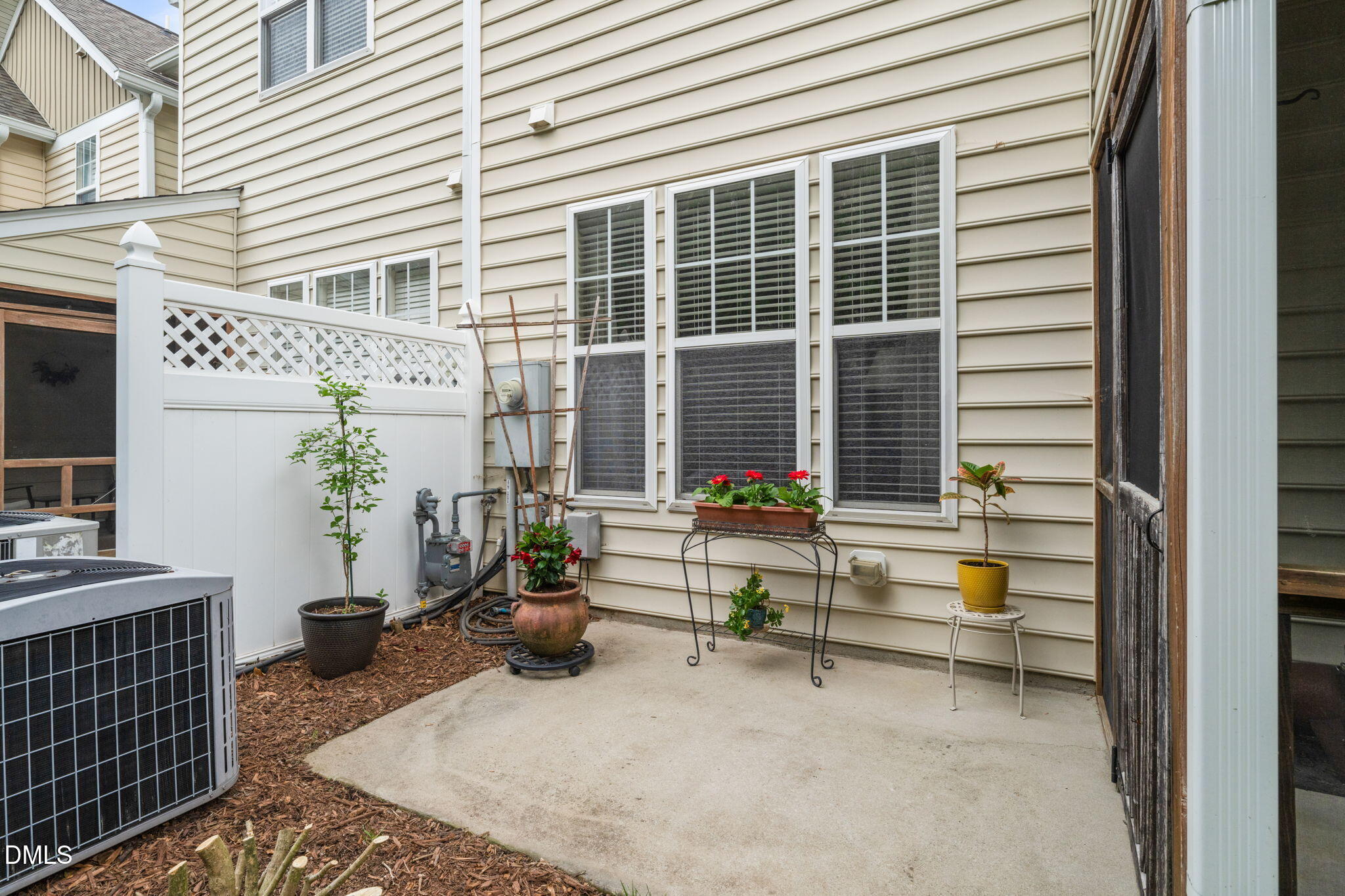 5938 Hourglass Court
