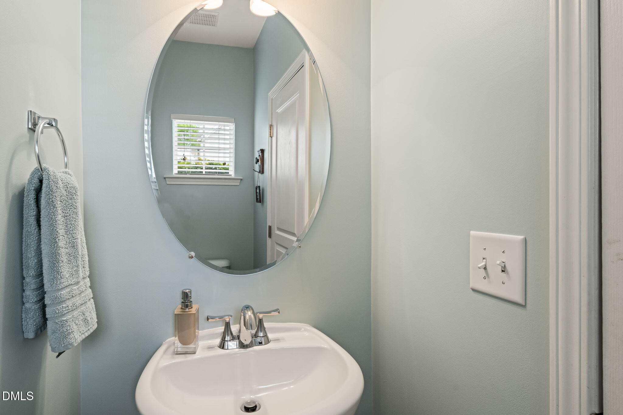 5938 Hourglass Court