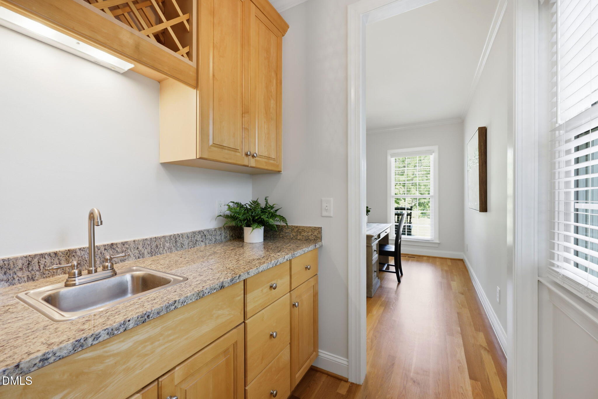 215 Lansbrooke Lane