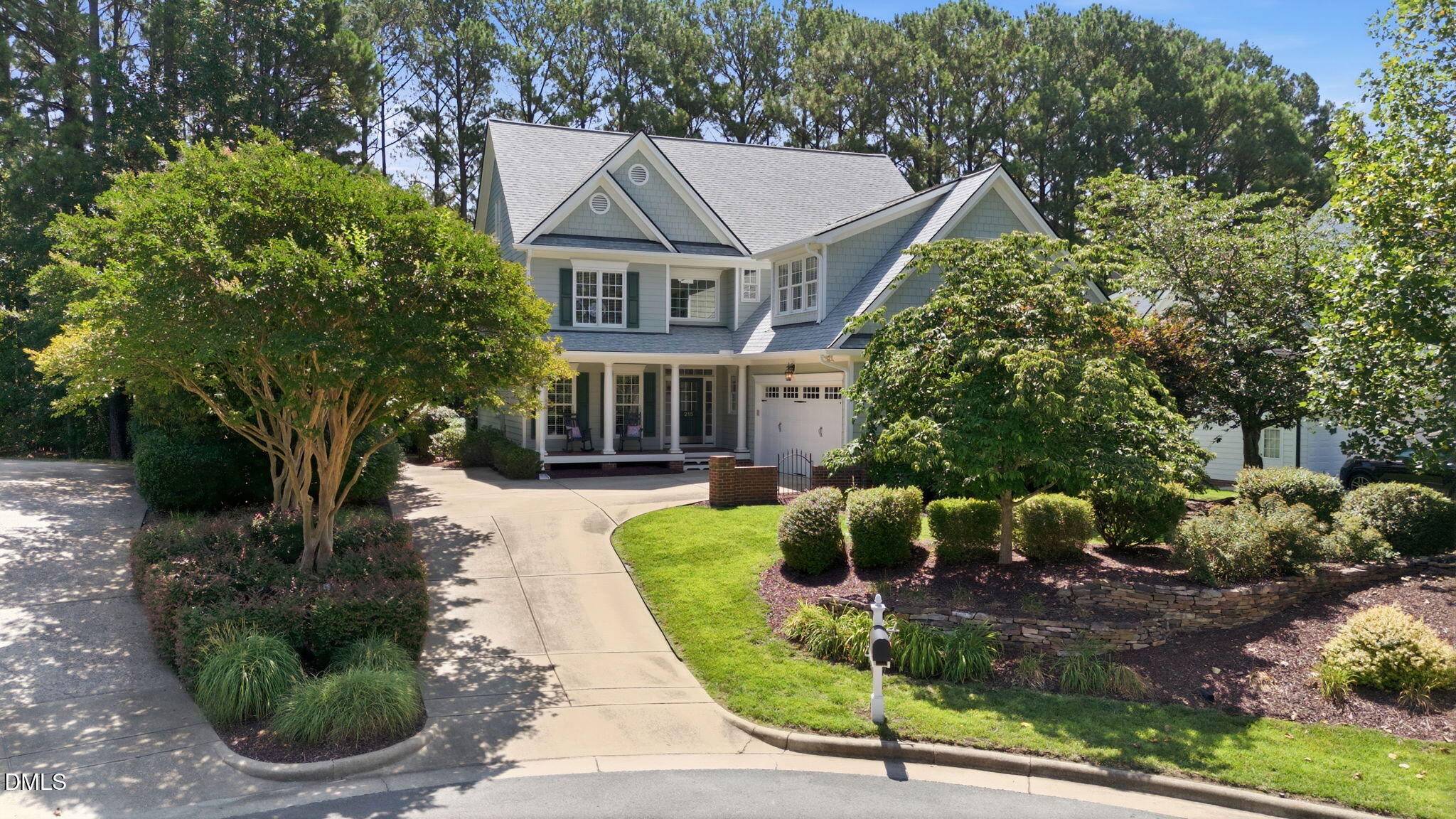 215 Lansbrooke Lane