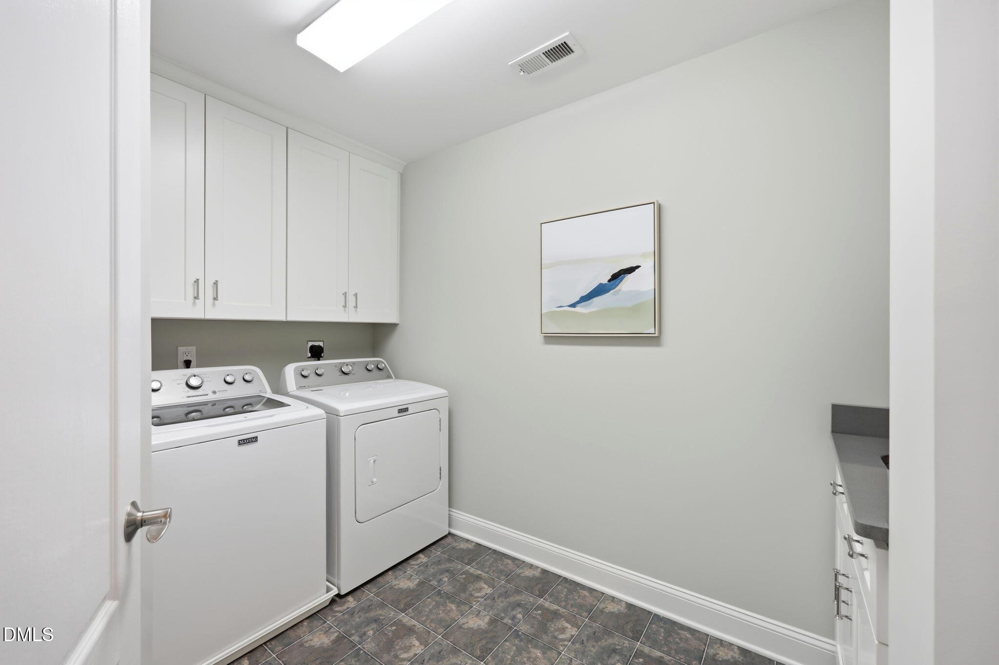 215 Lansbrooke Lane